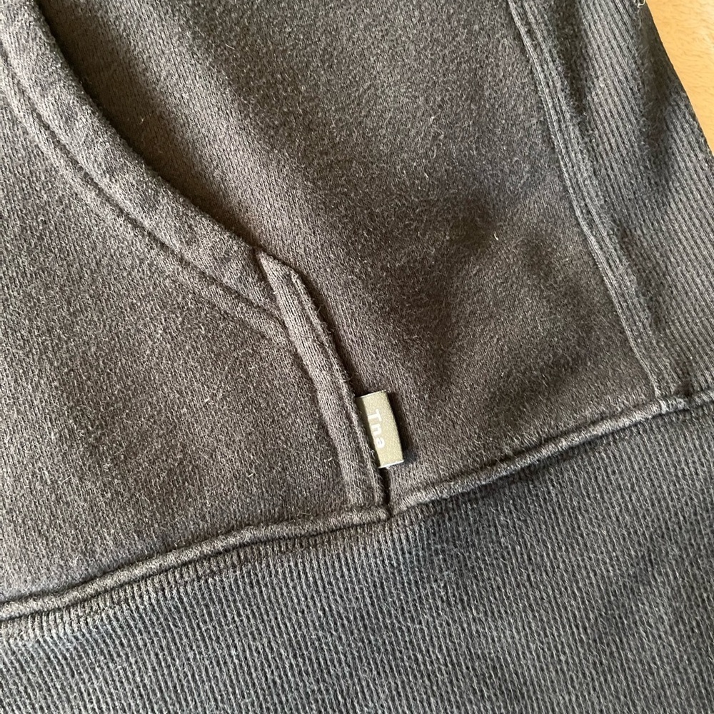 Rare TNA Floral Embroidered Black Hoodie S/M - Picture 5 of 11